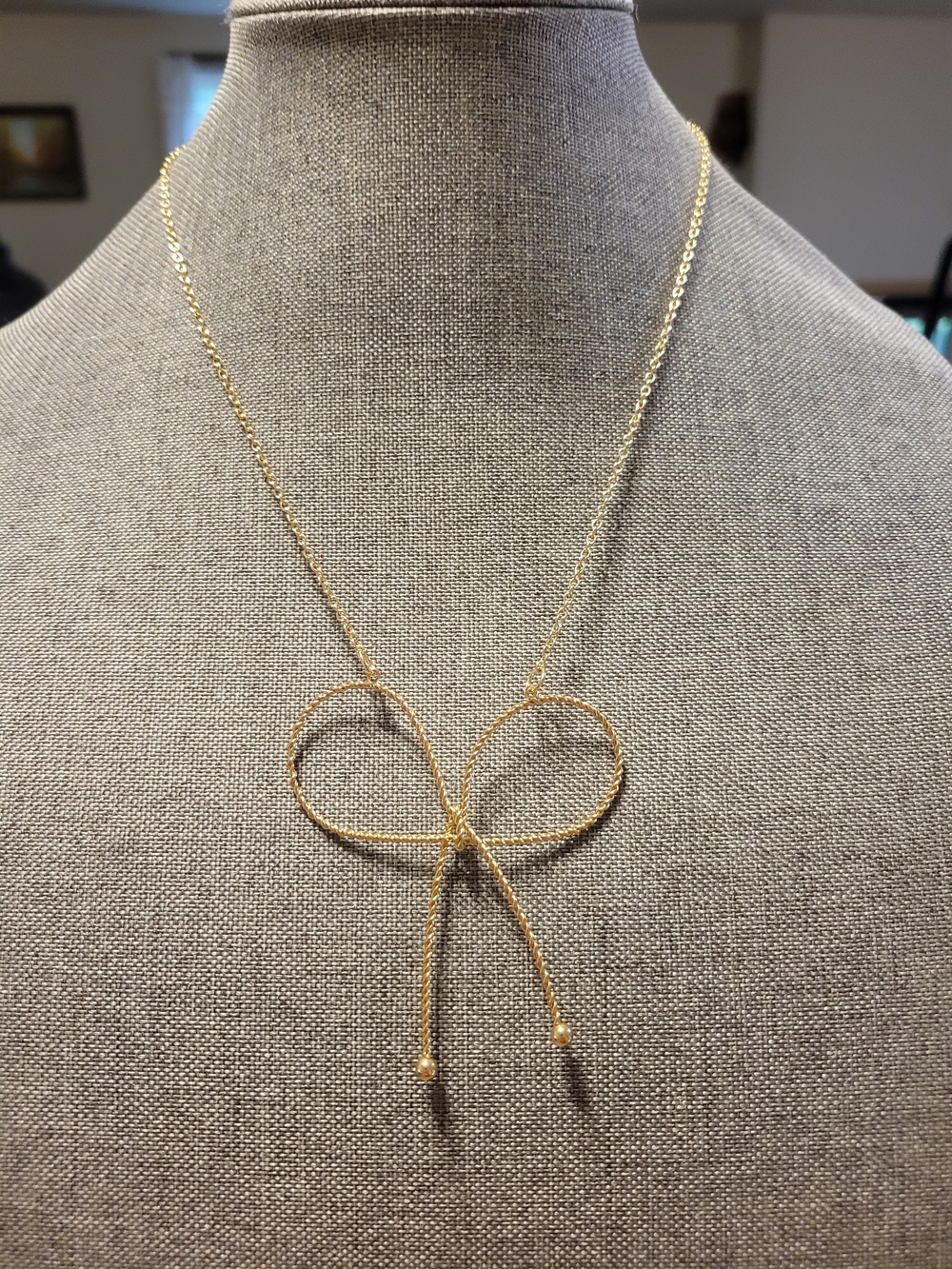 465- Bijoux Stella Elegant Gold Bow Pendant Necklace - Women's Jewelry